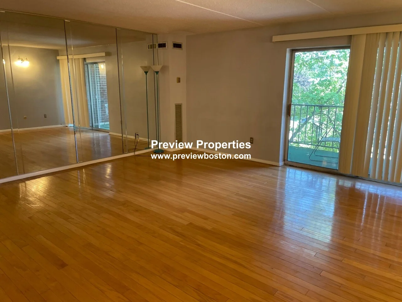 50 Broadlawn Park, Chestnut Hill