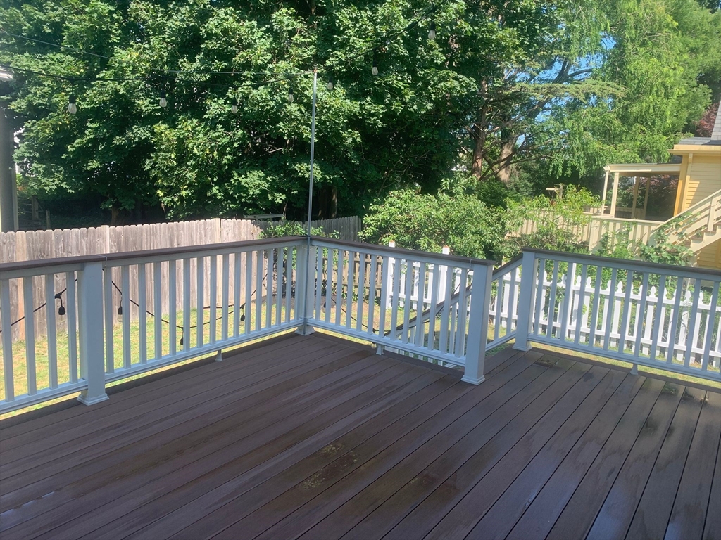 90 Monument, Medford