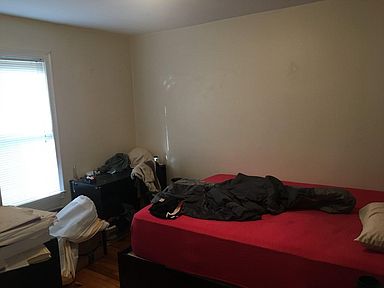 4 Iroquois St, Mission Hill