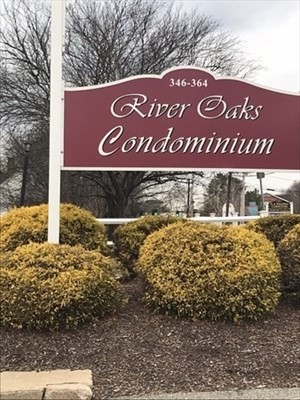 348 Neponset, Canton