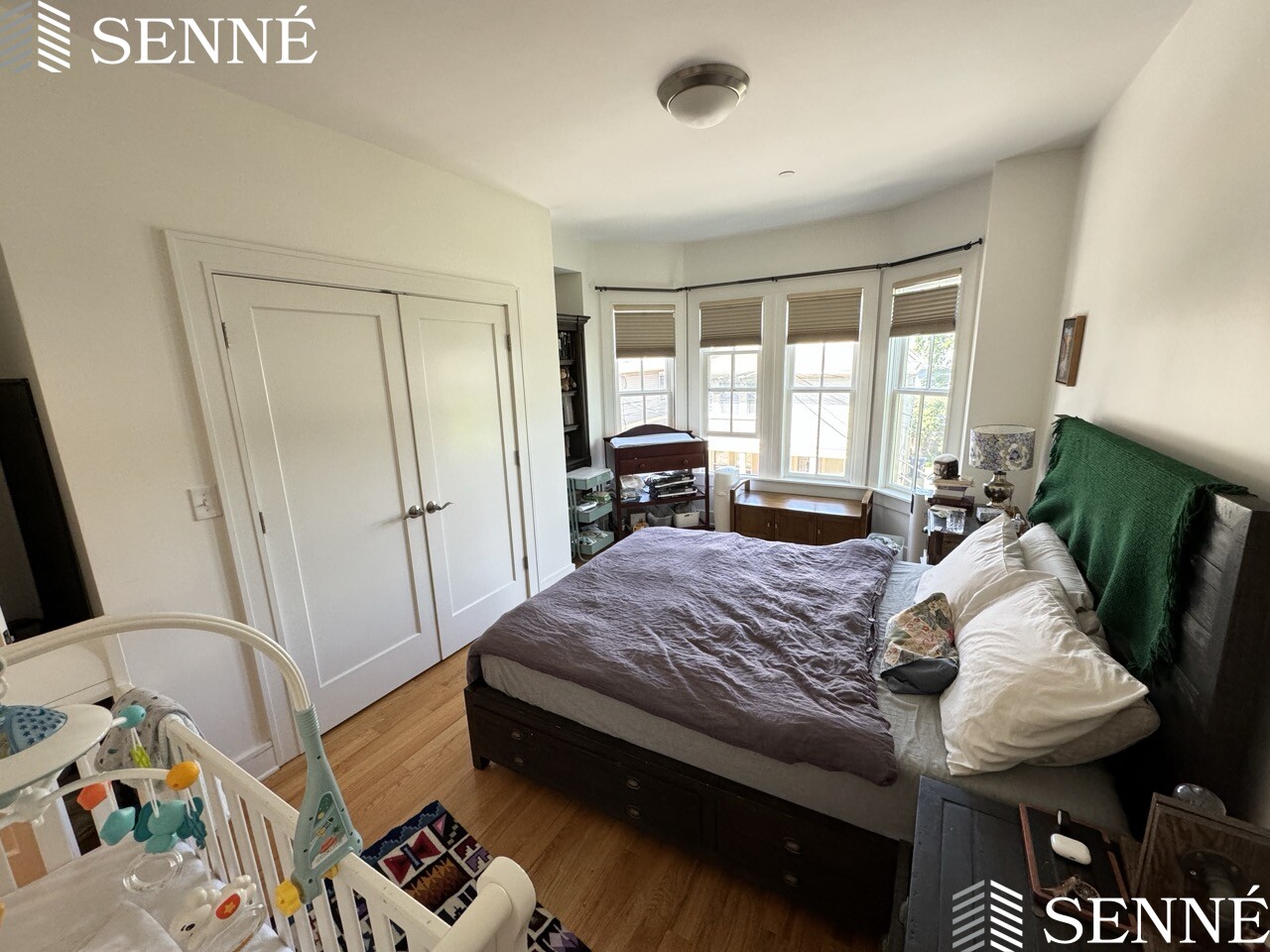 18 Whitney Ave, Cambridgeport