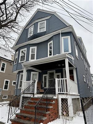 50 Simpson Ave, Tufts