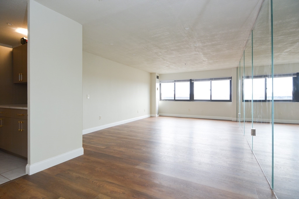 95 Audubon Rd, Wakefield