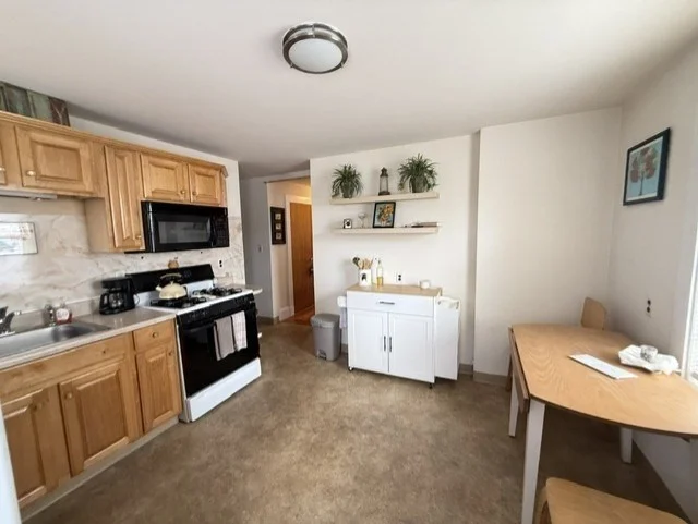 55 Glover Ave, Quincy