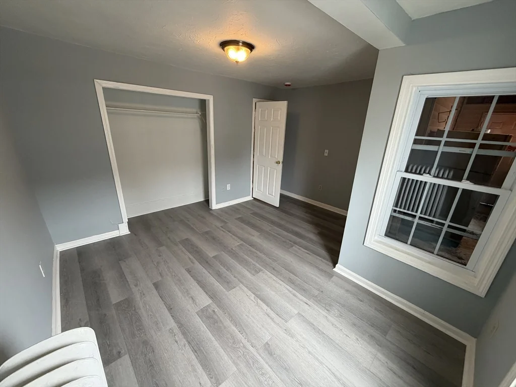 105 Clarendon St, Fitchburg