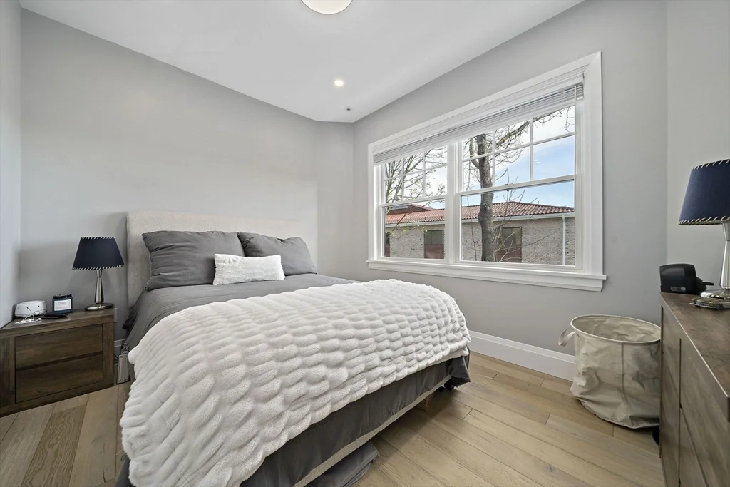 144 Linden St, Wellesley