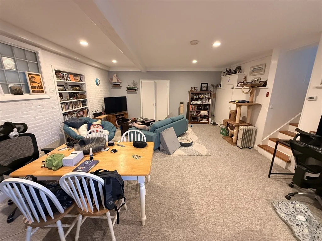 69 Seaverns Ave, Jamaica Plain