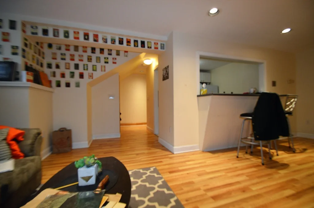 94 Pleasant St, Coolidge Corner