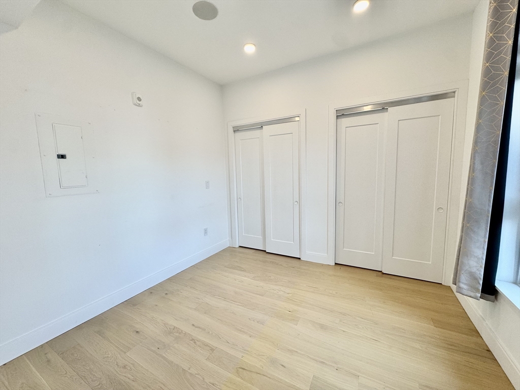 20 West Fifth St, South Boston