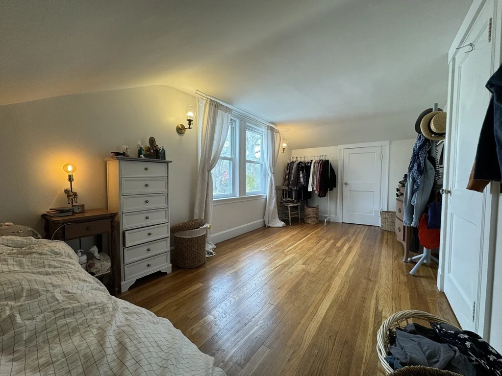 625 Summer St, Arlington