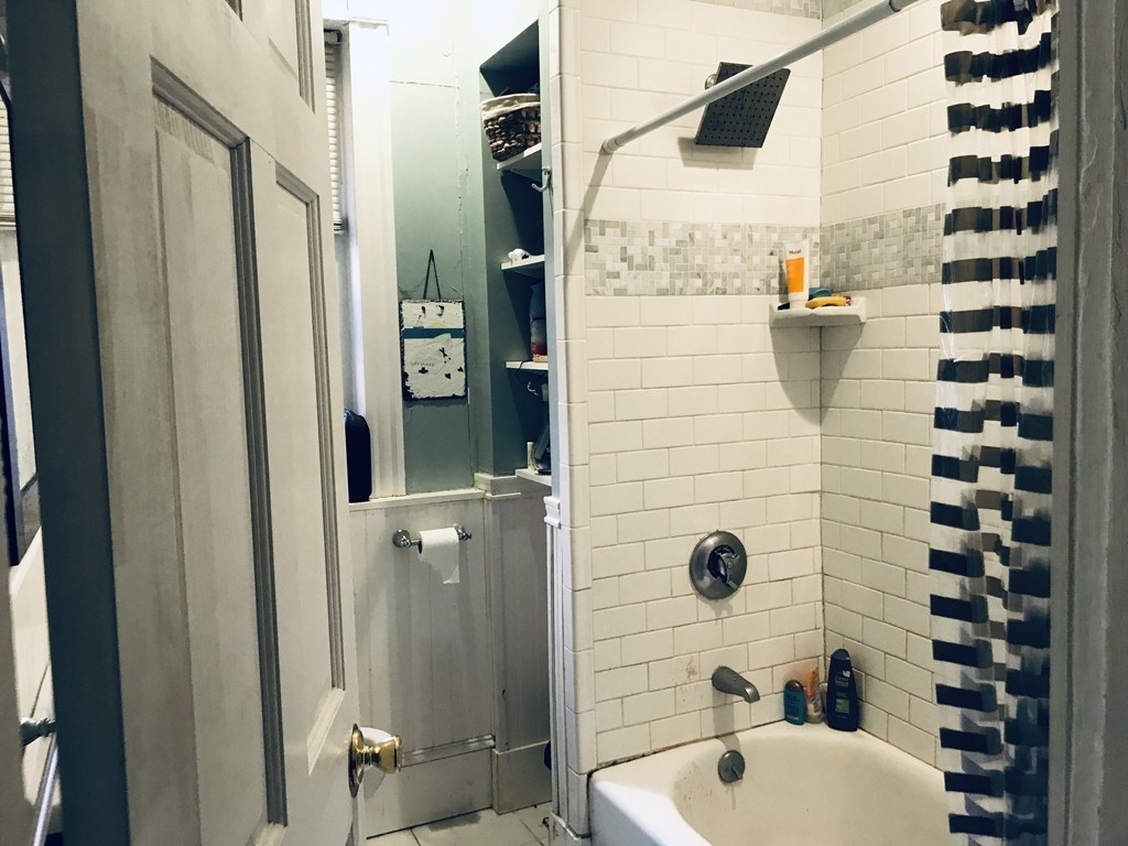 111 H St, South Boston