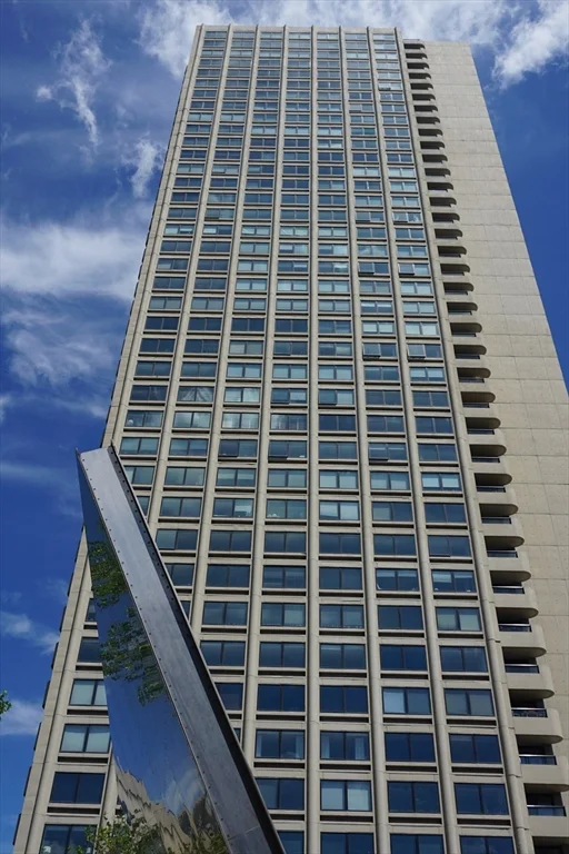 85 E India Row, Downtown