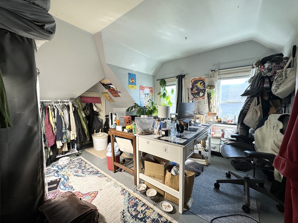 71 Gardner St, Allston