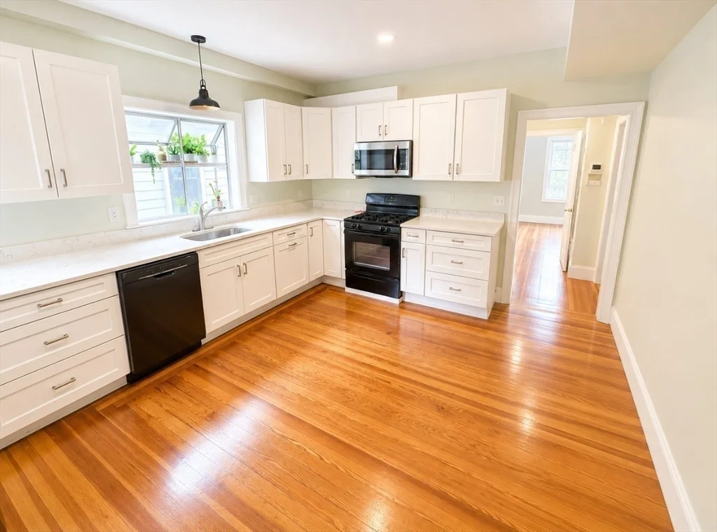 94 Josephine Ave, Ball Square