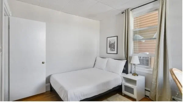 823 Dorchester Ave, Dorchester