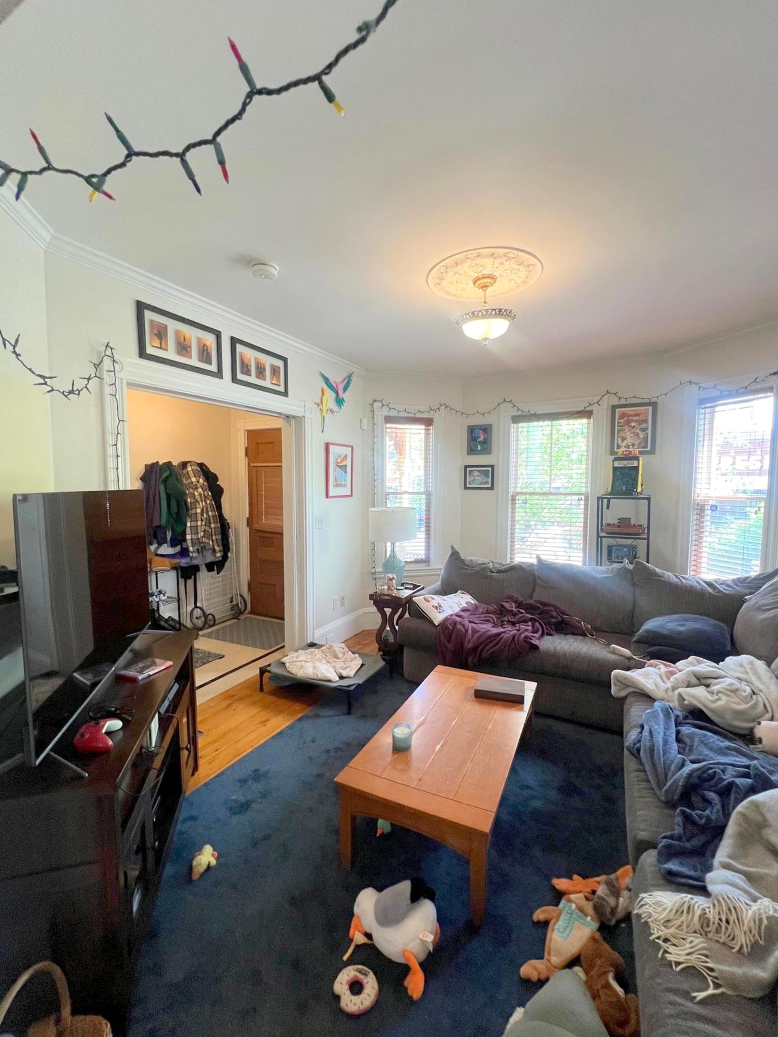 82 Holland St, Davis Square