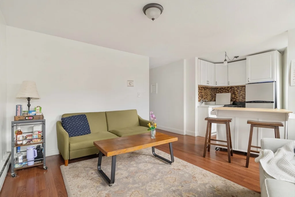 5 N Margin St, North End