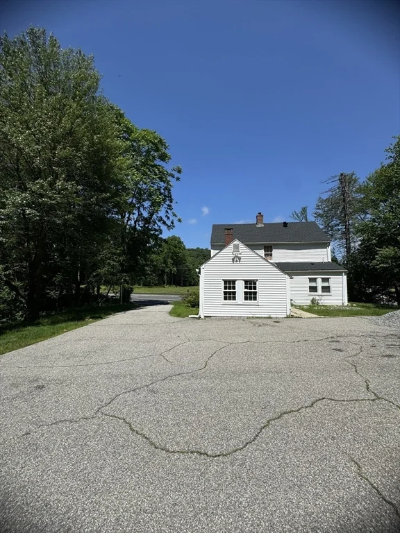 107 Boston Rd, Sutton