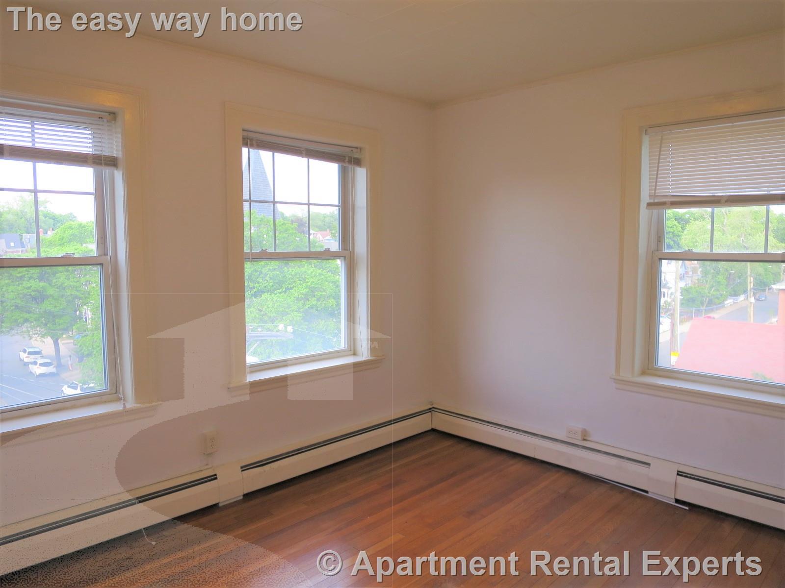 36 College Ave, Davis Square