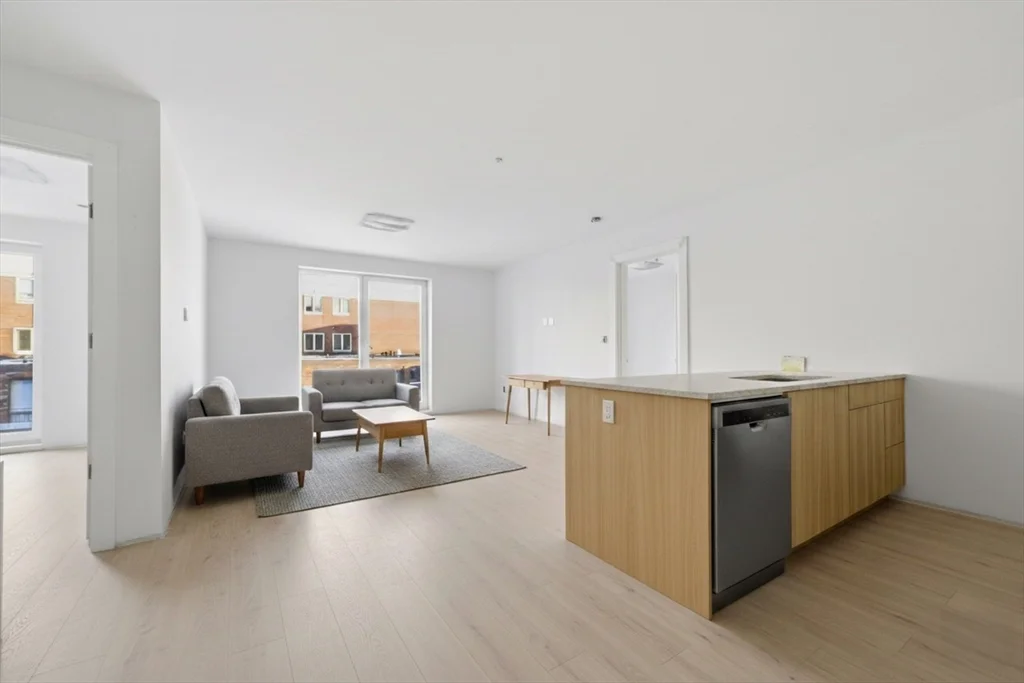 1035 Commonwealth Ave, Allston