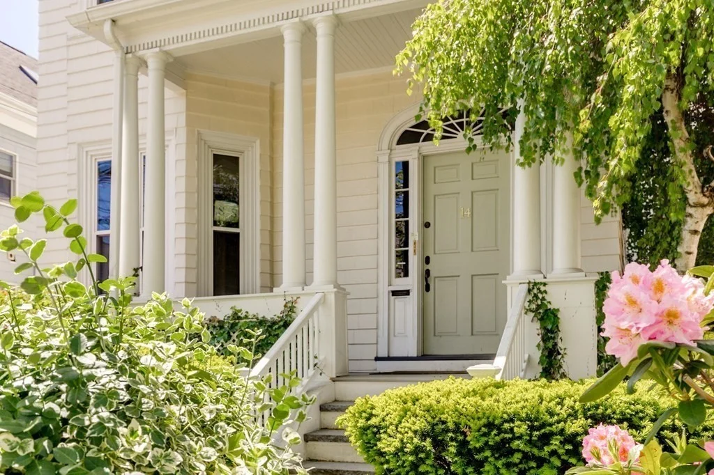 14 Evergreen, Winter Hill