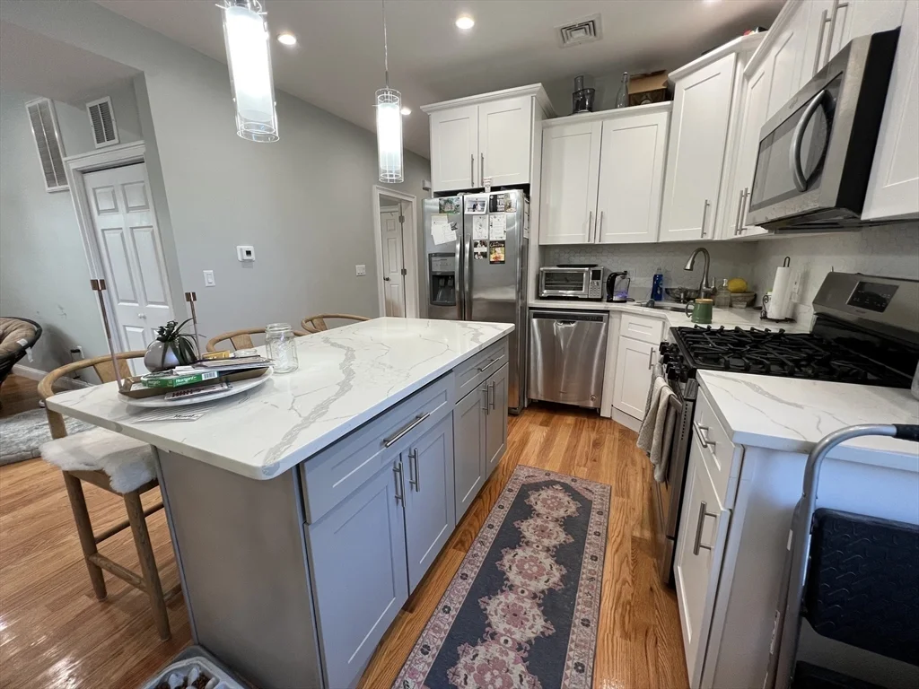 20 Kenton Rd, Jamaica Plain