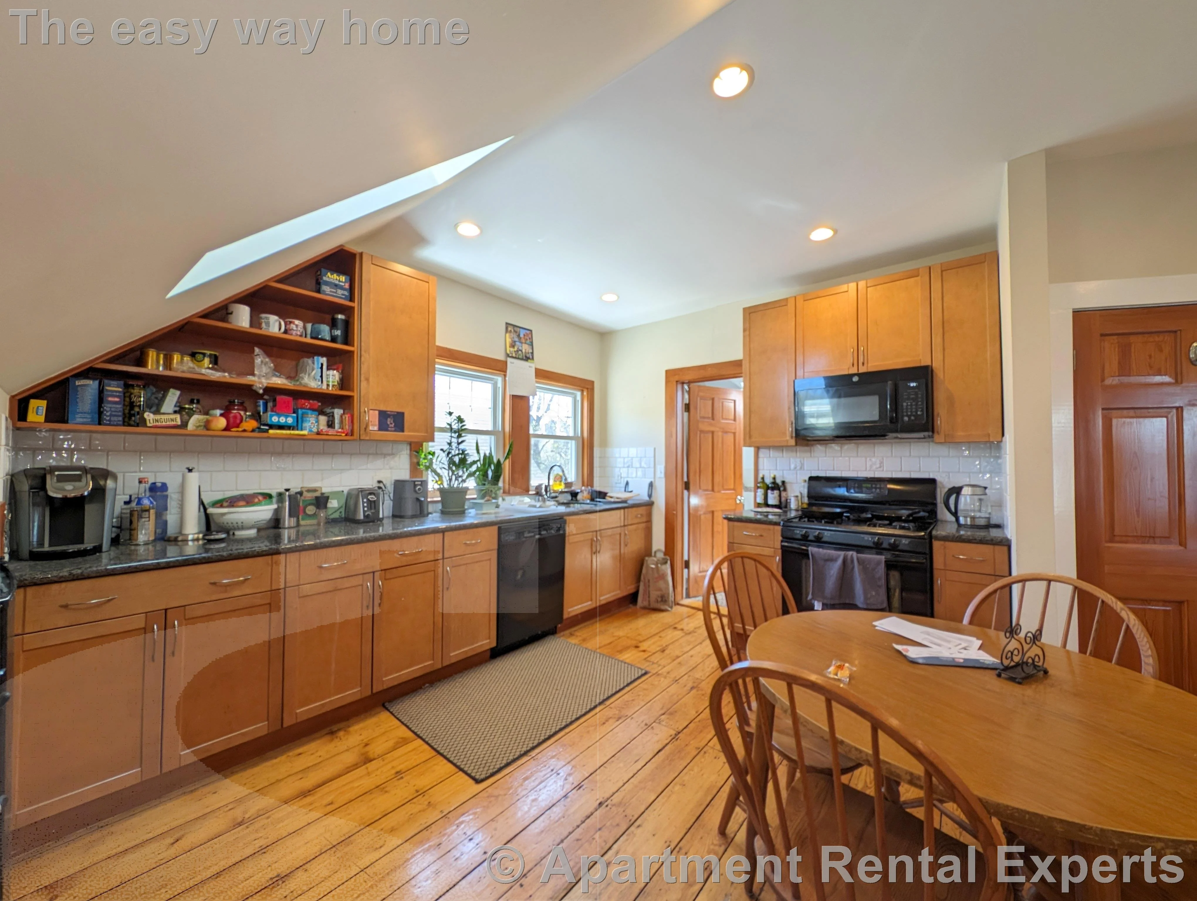 36 Orchard St, Tufts