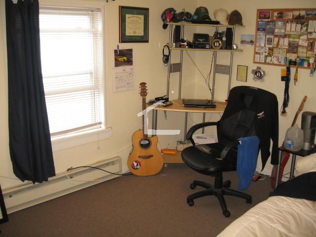 40 Brackett St, Oak Square