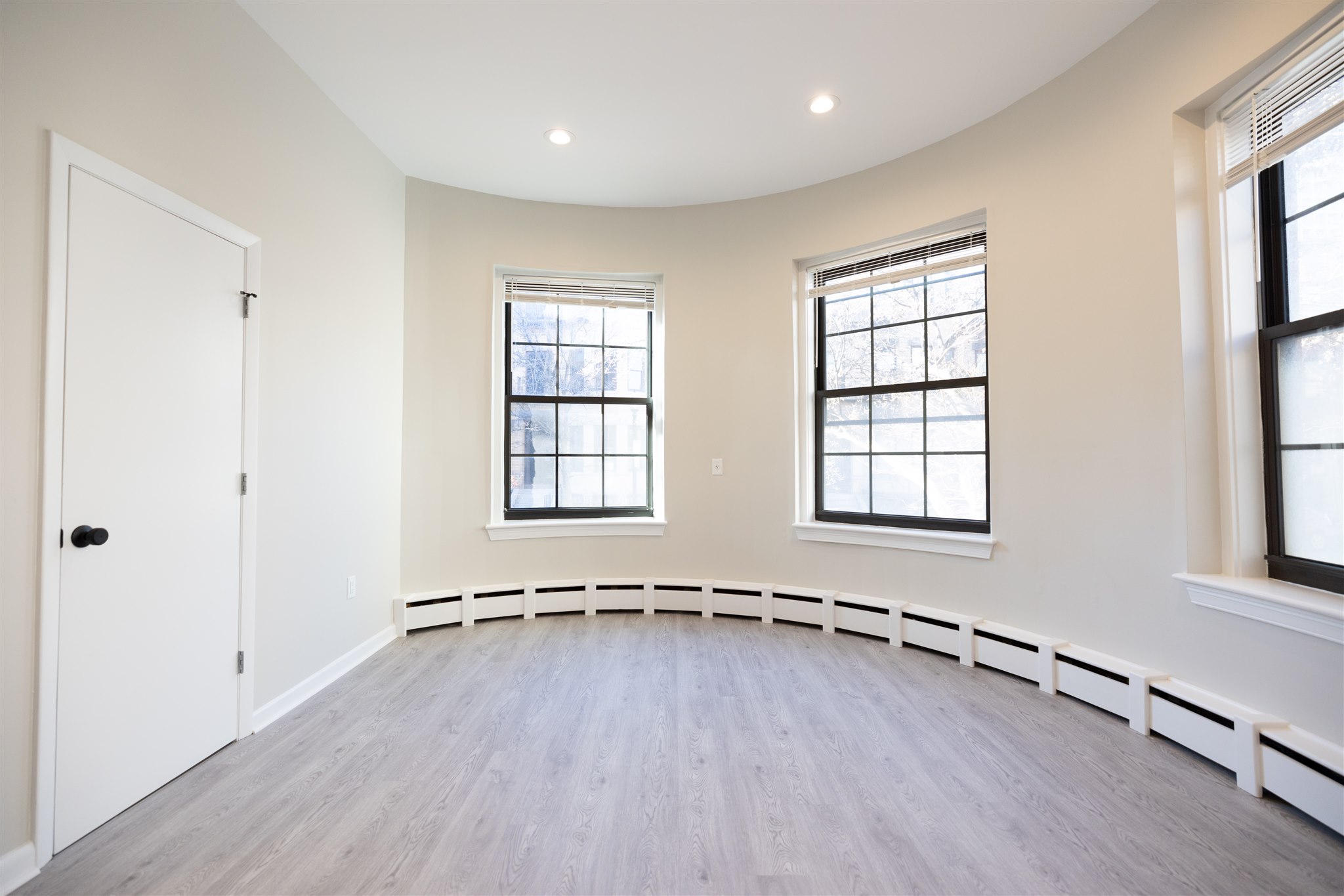 158 Saint Botolph St, Back Bay