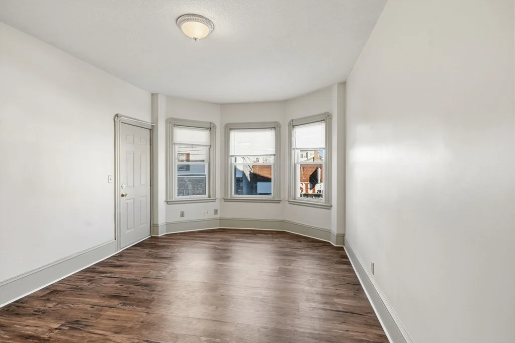 312 Rivet St, New Bedford