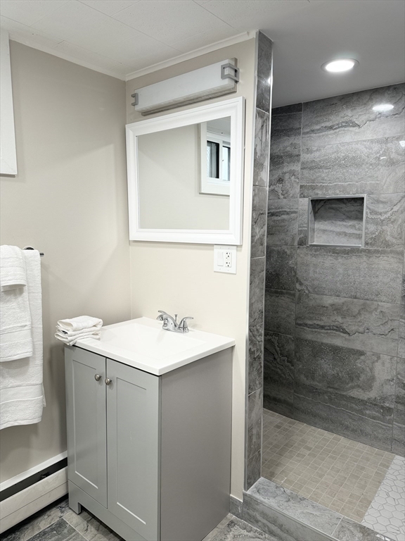 12 Seneca Rd, Woburn