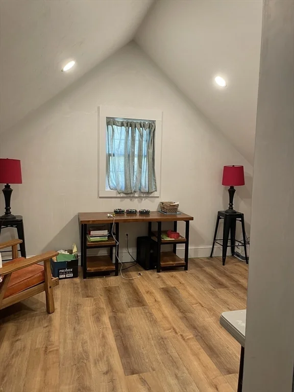 1 Lamoureux Ln, Spencer