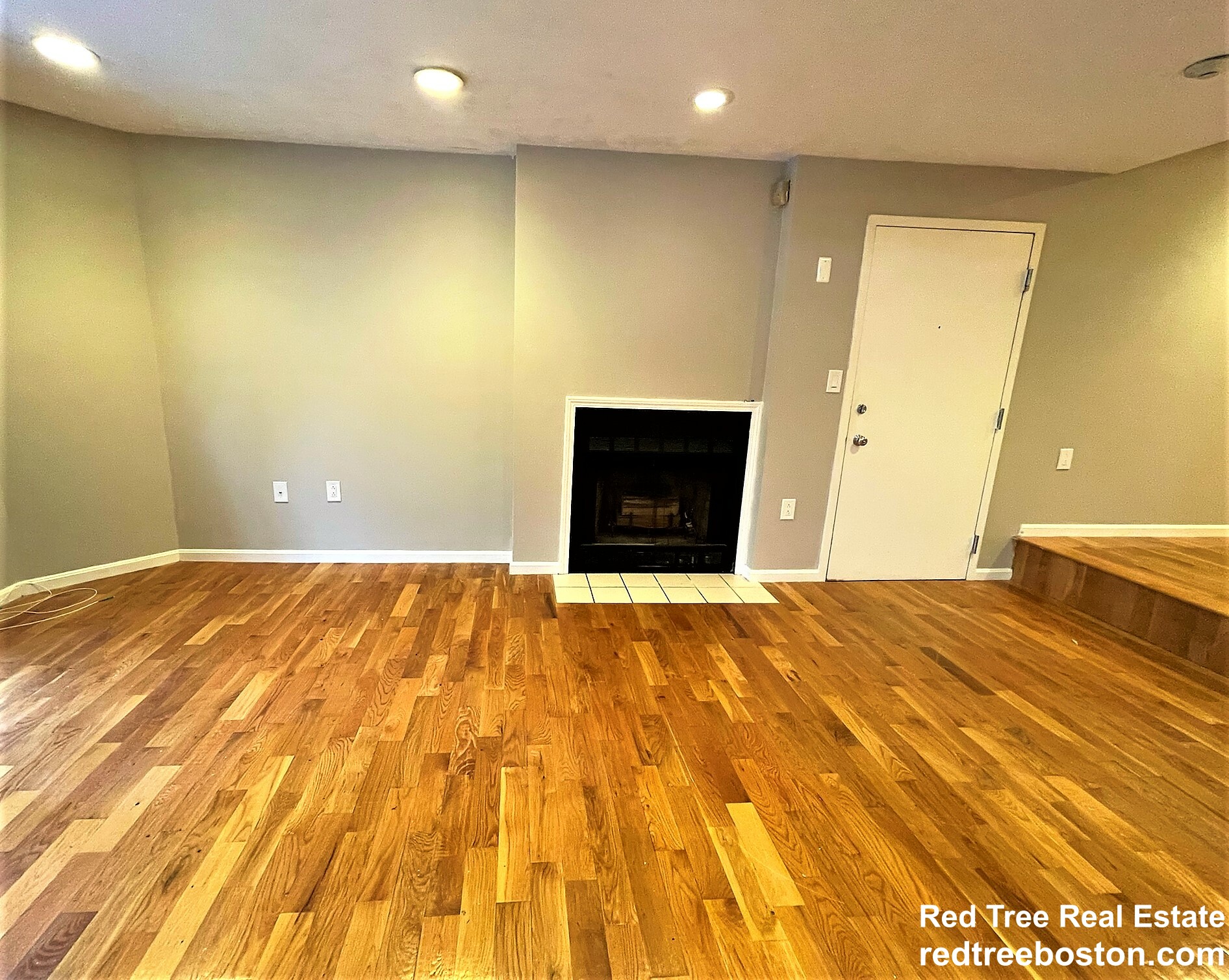 1212 Vfw Pkwy, West Roxbury