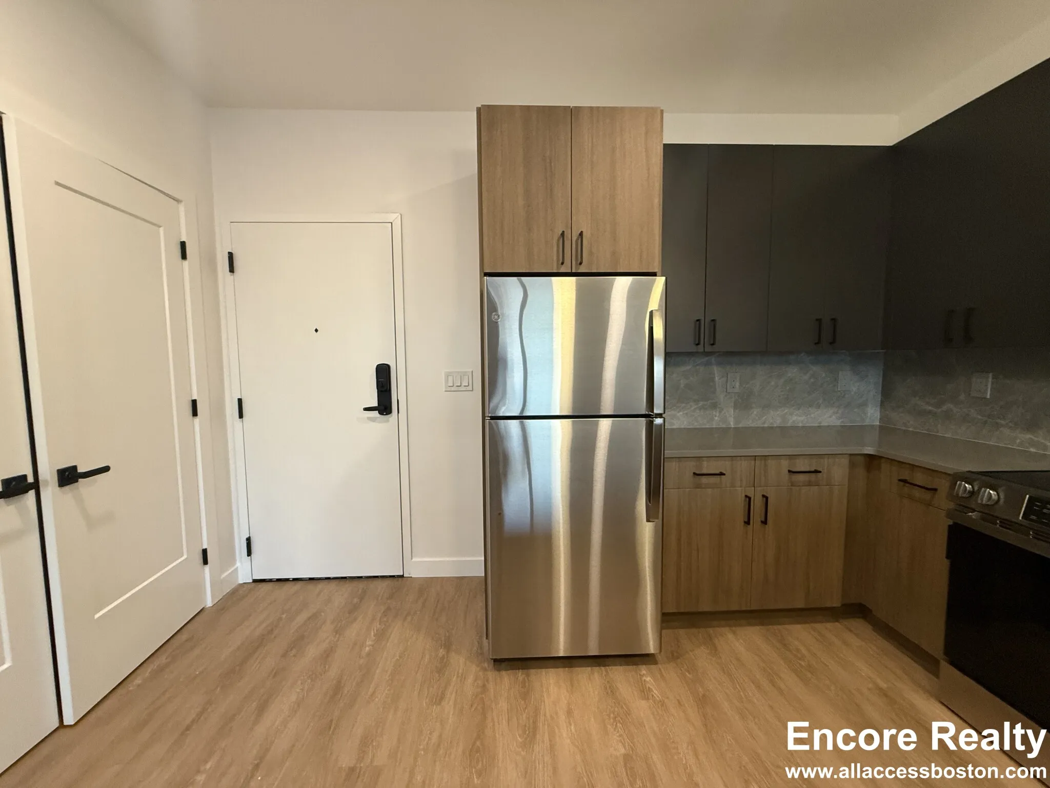 199 Gardner St, West Roxbury