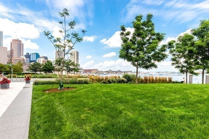 50 Liberty Dr, Seaport District