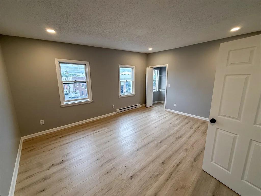 277 Rantoul St, Beverly