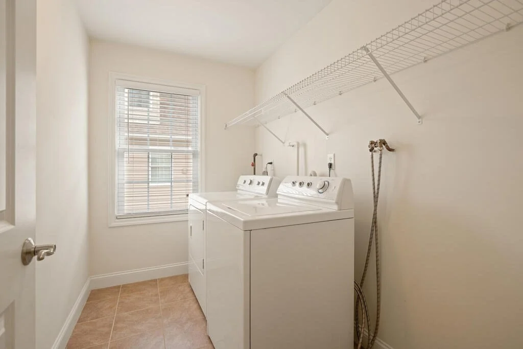 22 School St, Waltham