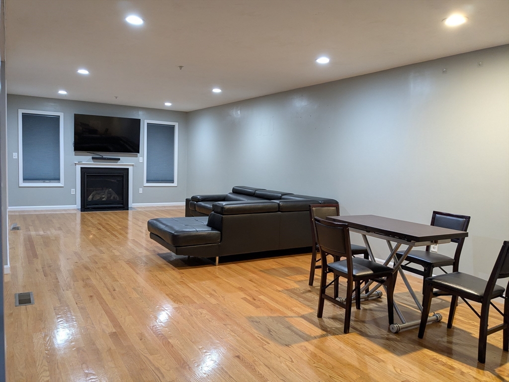 477 America Blvd, Ashland