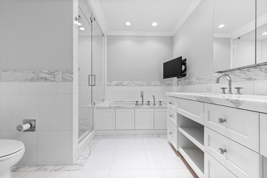 409 Commonwealth Ave, Back Bay