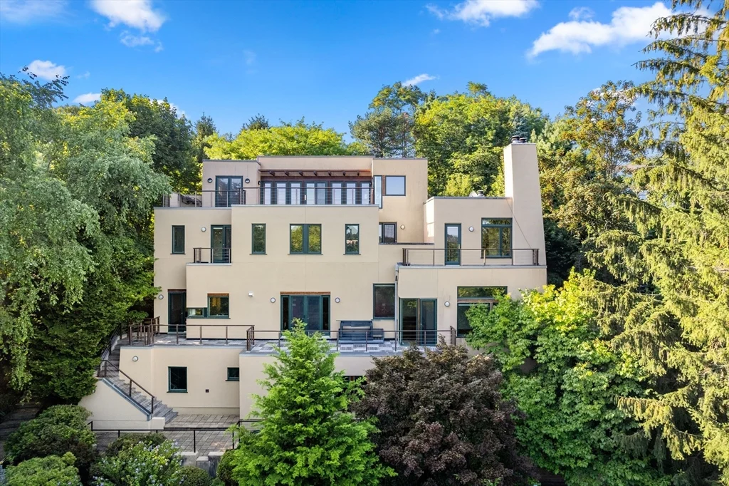 225 Kenrick St, Newton