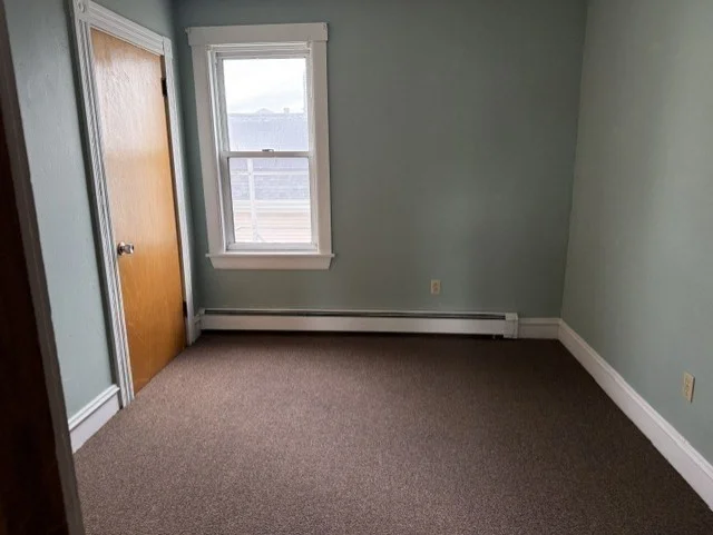 19 Lexington, Fall River
