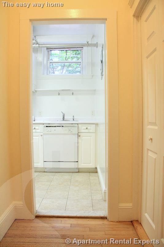 18 Chauncy St, Harvard Square