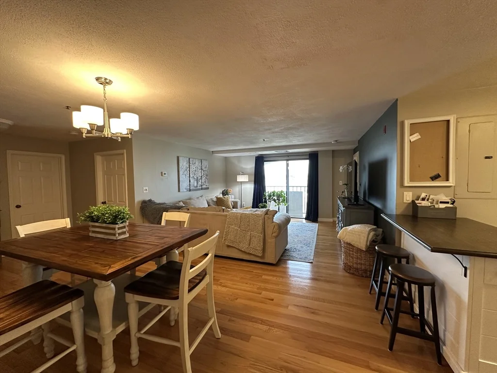 39 Parlin St, Everett