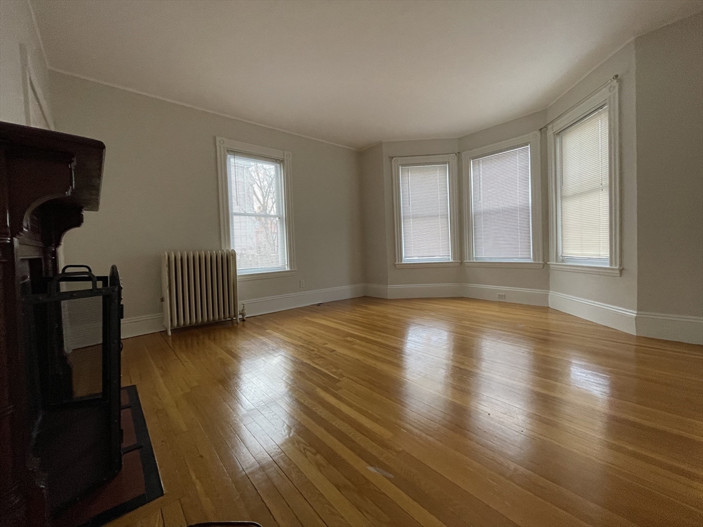 11 Maple Cir, Newton Corner