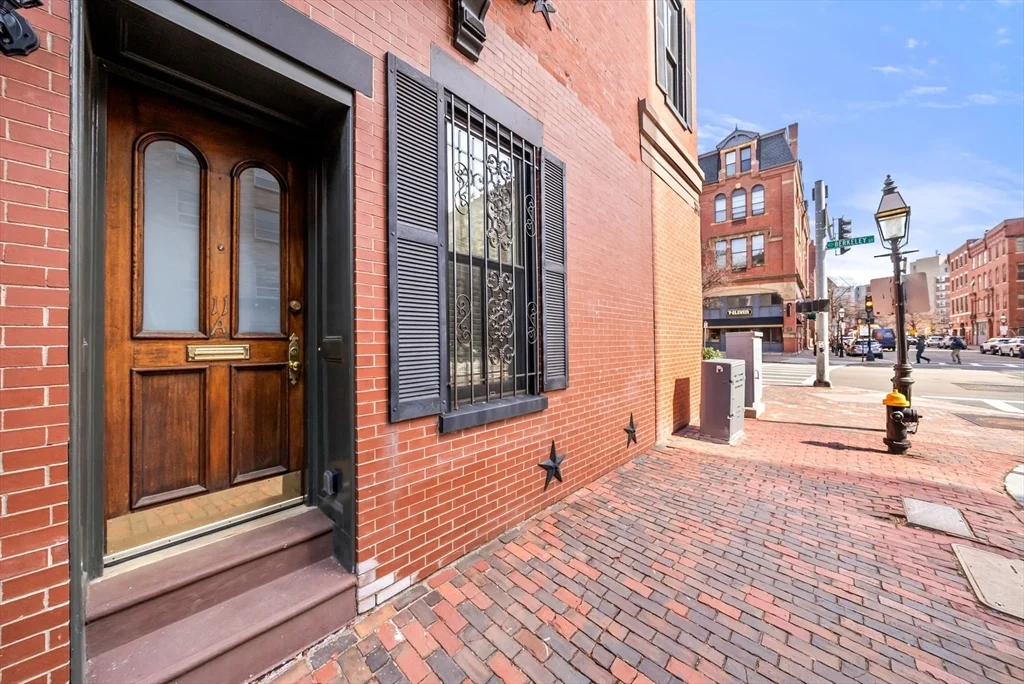 11 Appleton, South End