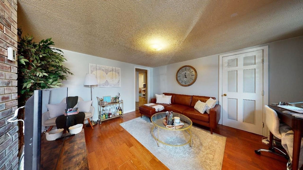 34B Lexington St, Eagle Hill