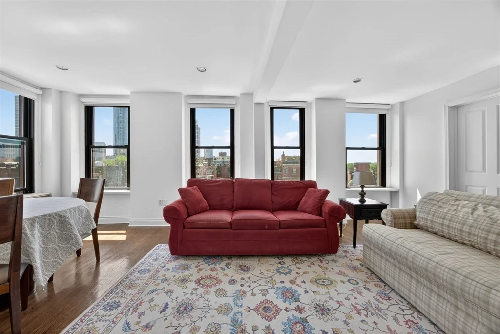 4 Charlesgate E, Back Bay