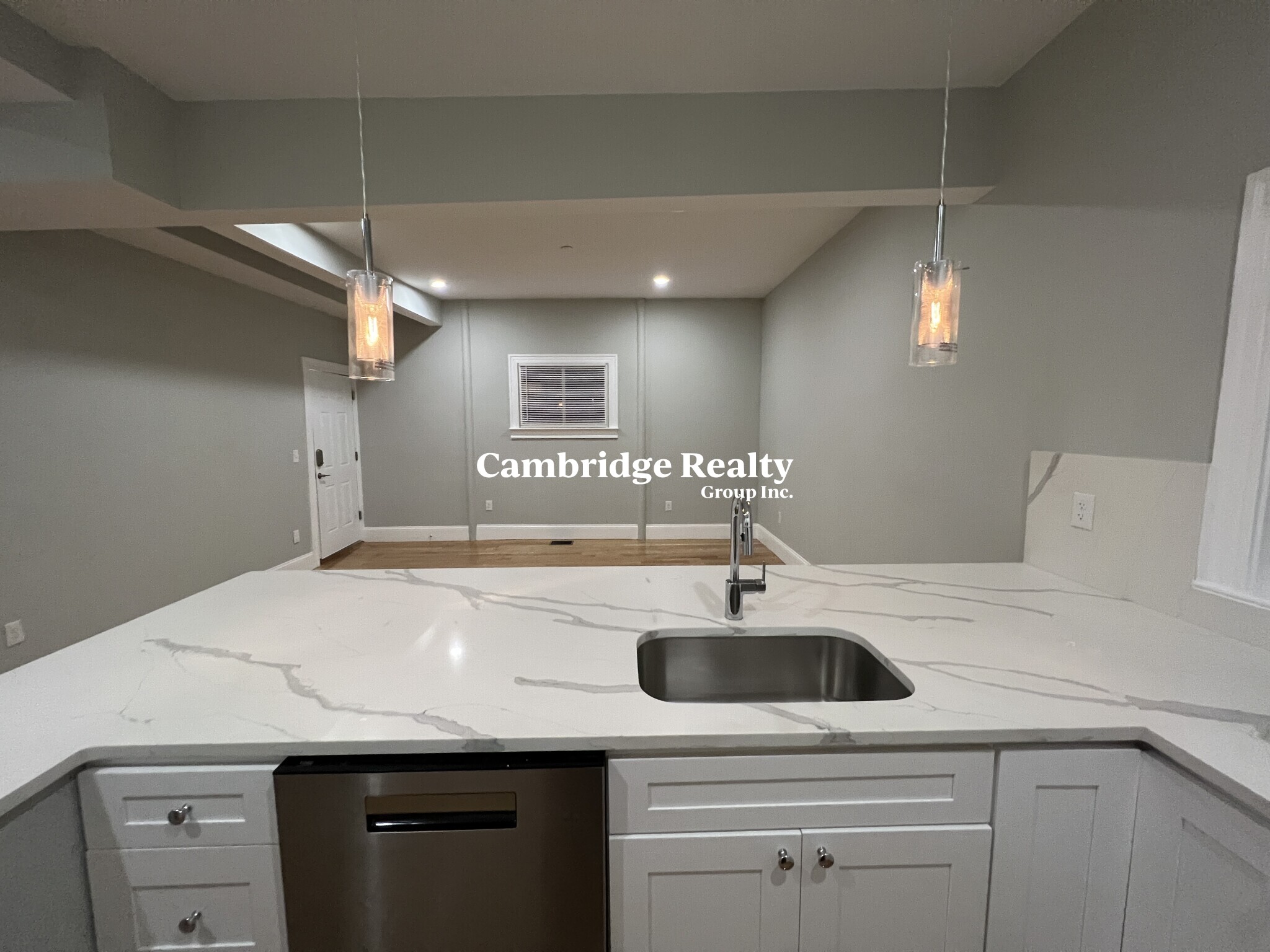 73 Pearl St, East Somerville