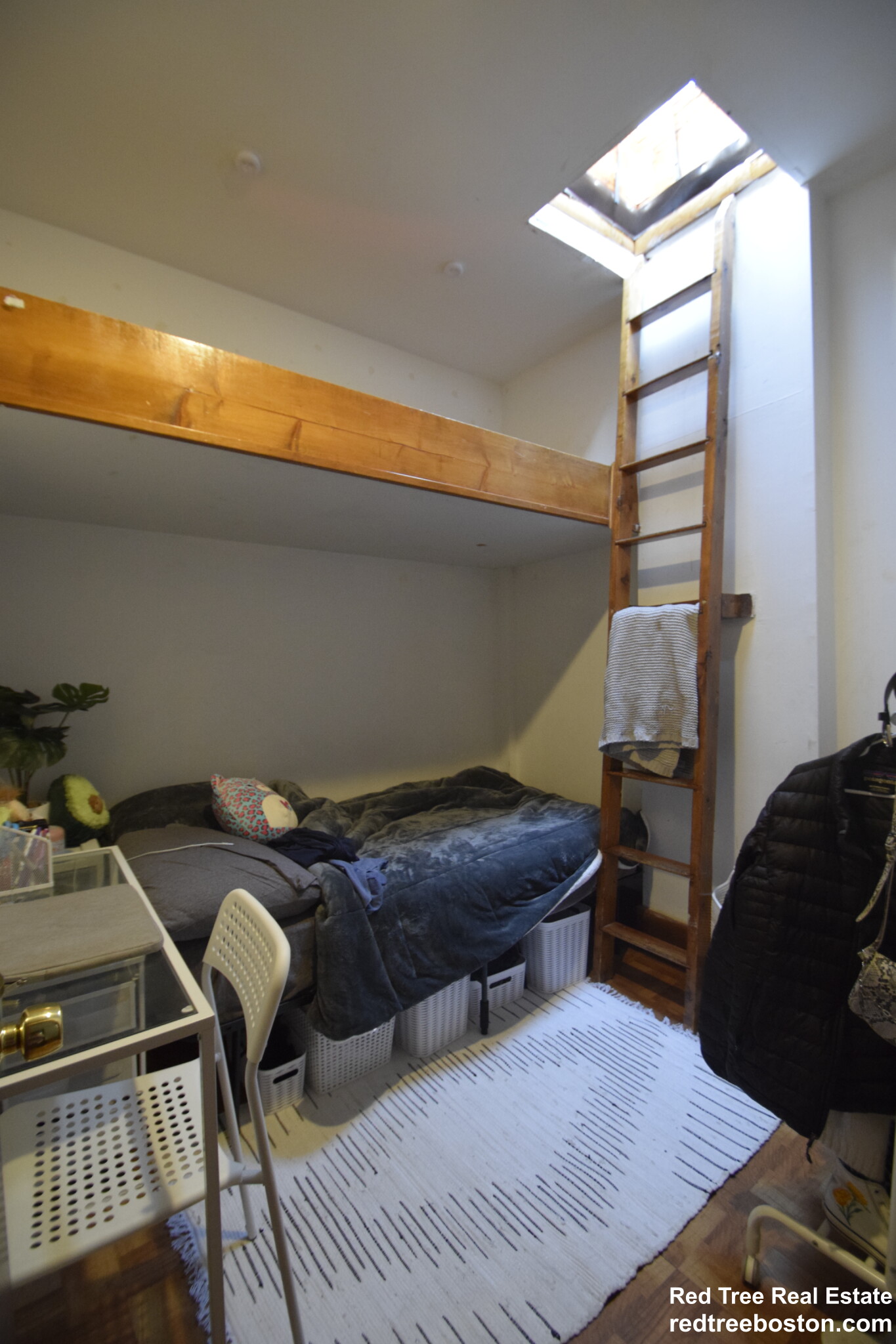 17 Aberdeen St, Fenway