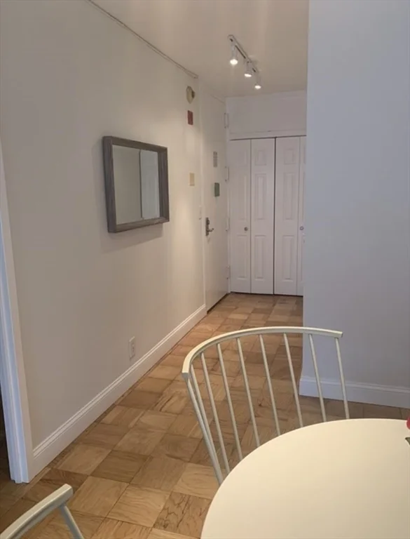 65 East India Row, Waterfront